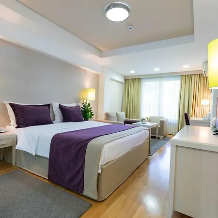 Hotel M 4*